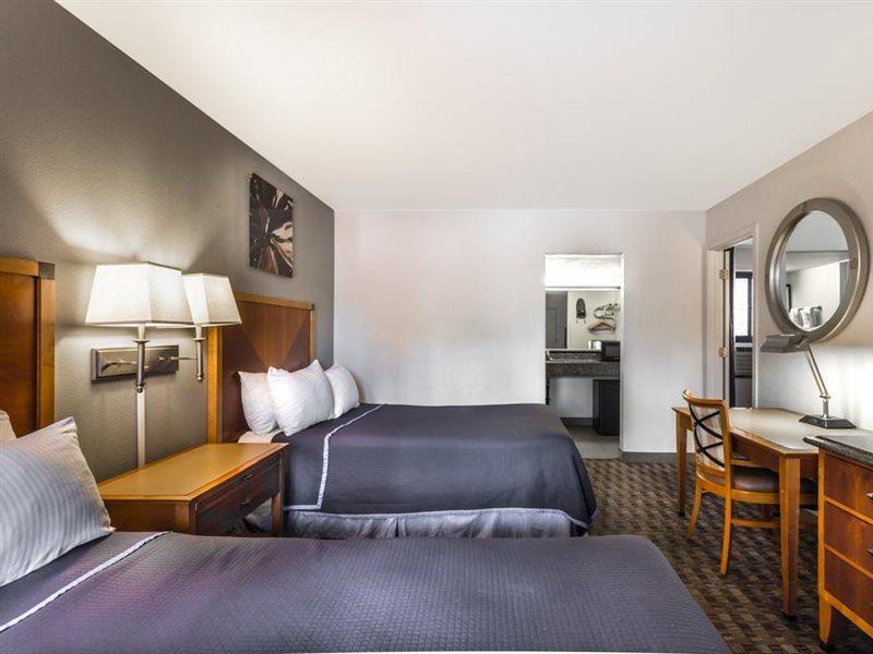 Howard Johnson By Wyndham Scottsdale Old Town Exterior foto